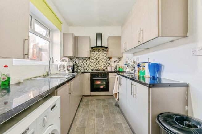 3 bed Terraced for sale Image 7