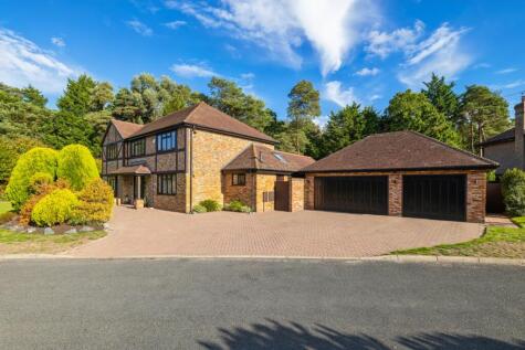 Kestrel Close, Ewshot, Farnham, Hampshire, GU10