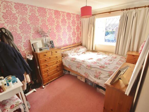 USE BEDROOM.jpg