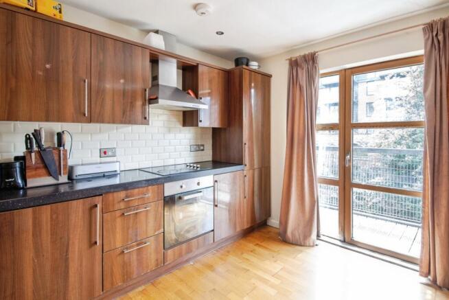 1 bed Flat for sale Image 5