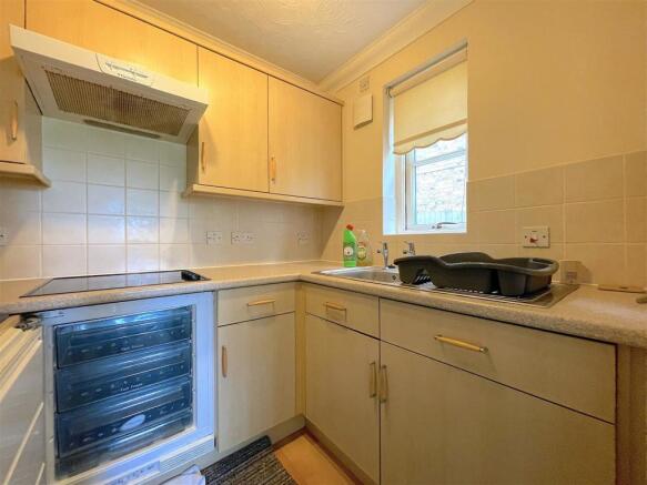 Kitchen (1).jpeg