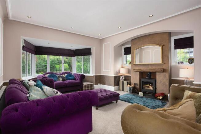 7 bed Detached for sale Image 9