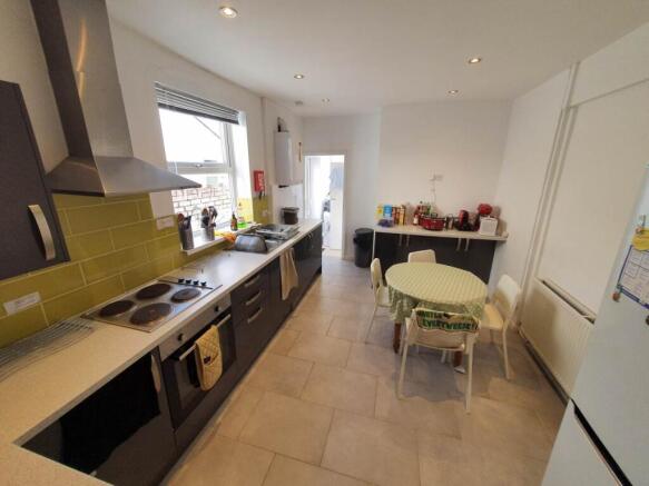Kitchen (1)