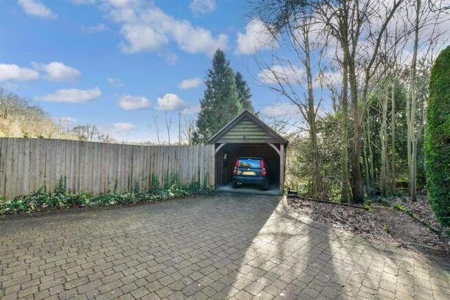 Driveway/Parking