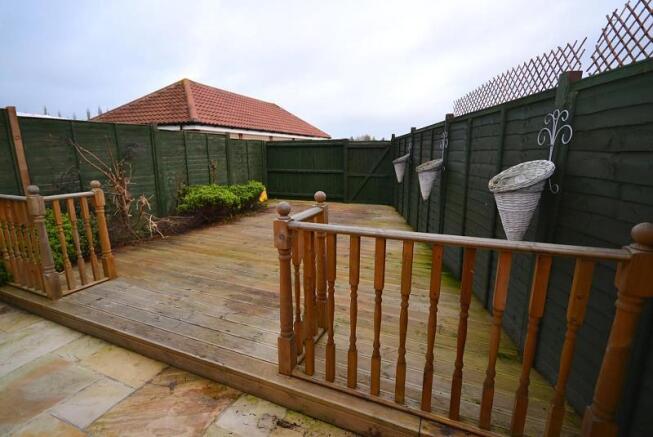 decked garden