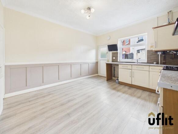 2 bed Terraced for sale Image 9