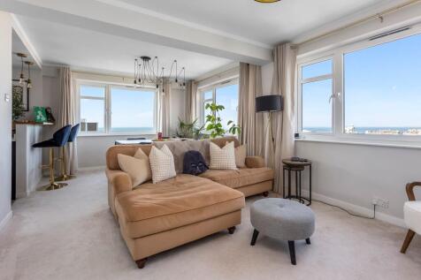 Grand Avenue, Hove, BN3