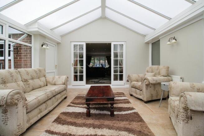 Sun room (1).JPG