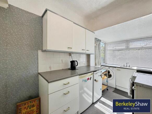 Kitchen (2)