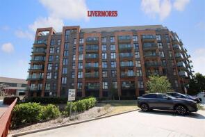 289, James Smith Court, Dartford DA1 5XJ
