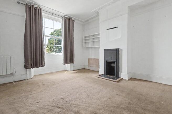 2 bed Apartment for sale Image 8