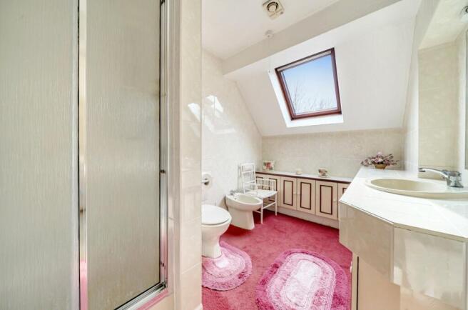 Bedroom 2 Ensuite