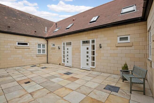2 bed Mews for sale Image 10