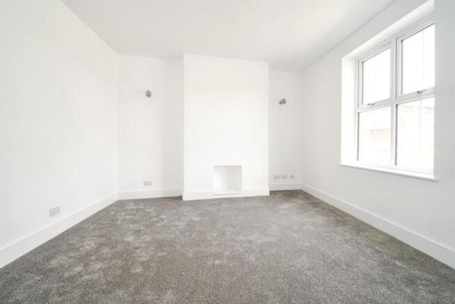 2 bed Terraced for sale Image 4