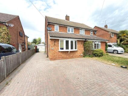 Culworth Close, Caddington, Bedfordshire, LU1 4HX