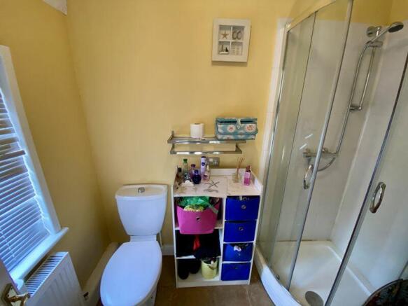 Guest WC/Shower Room