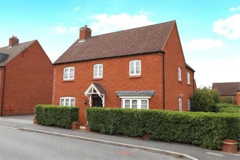 Juliet Drive, Brackley, NN13