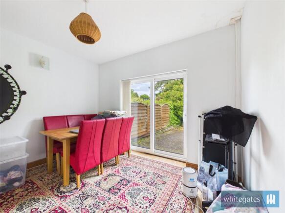5 bed Semi-Detached for sale Image 8