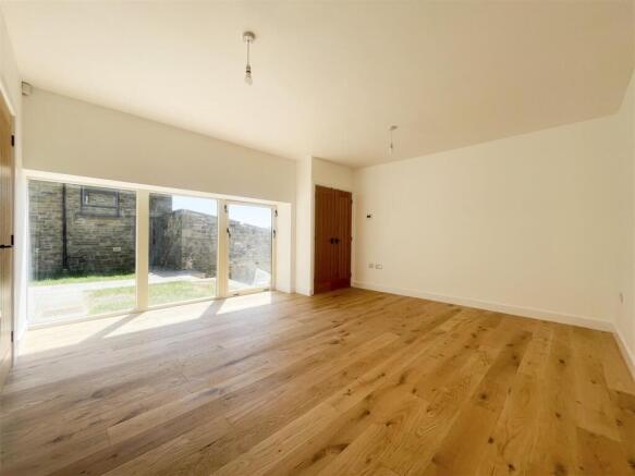 3 bed Barn Conversion to rent Image 5