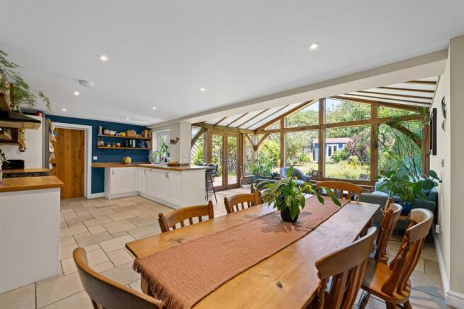 Riverside Cottage-13.jpg