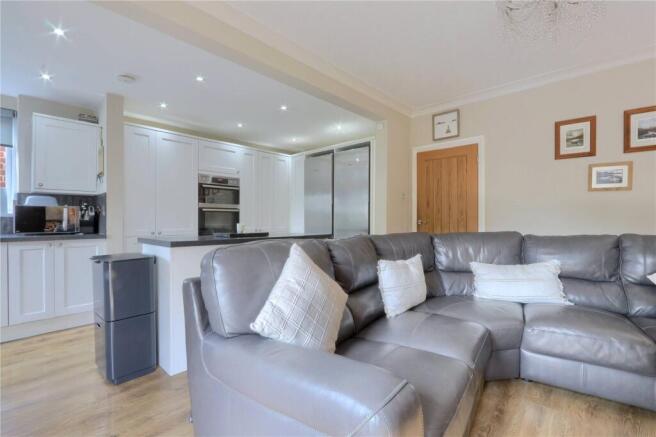 3 bed Detached for sale Image 11