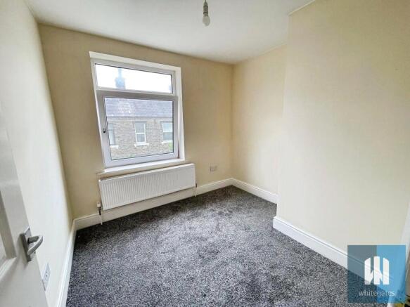 2 bed Terraced to rent Image 4