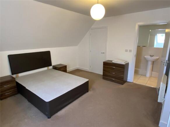 1 bed Apartment to rent Image 6