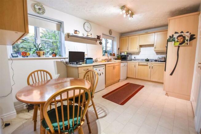 BREAKFAST KITCHEN