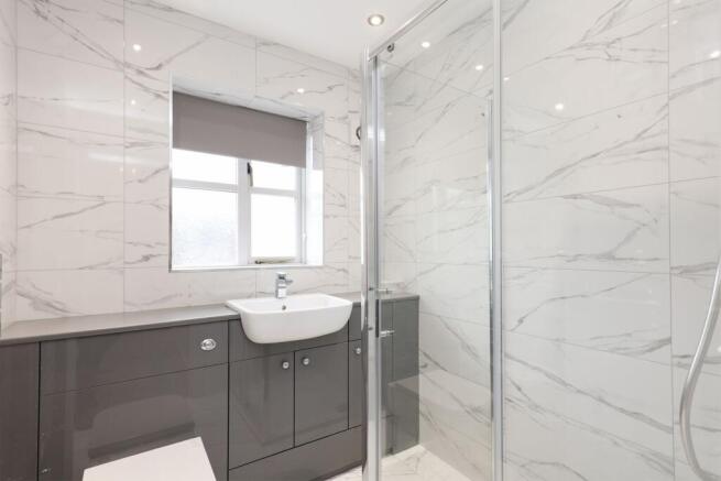 3 bed Terraced to rent Image 10