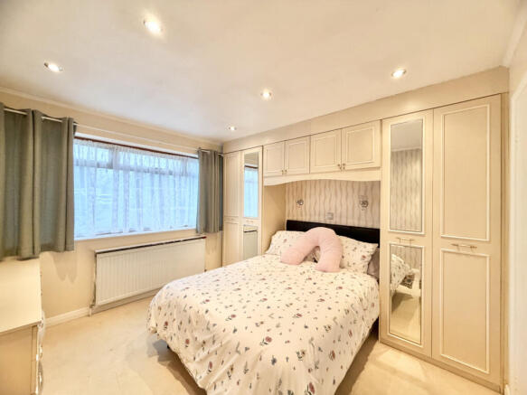 Lindsay Road, Garforth, West Yorkshire, LS25 photo 4