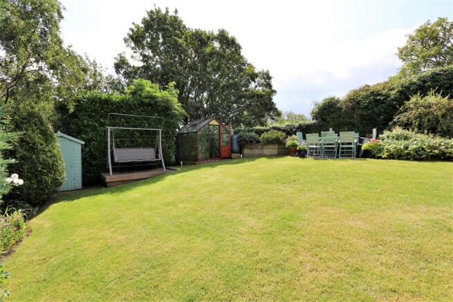 SOUTH FACING REAR GARDEN