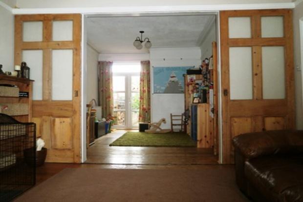 Photo 10