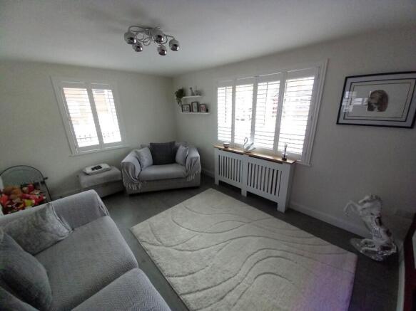 LOUNGE2