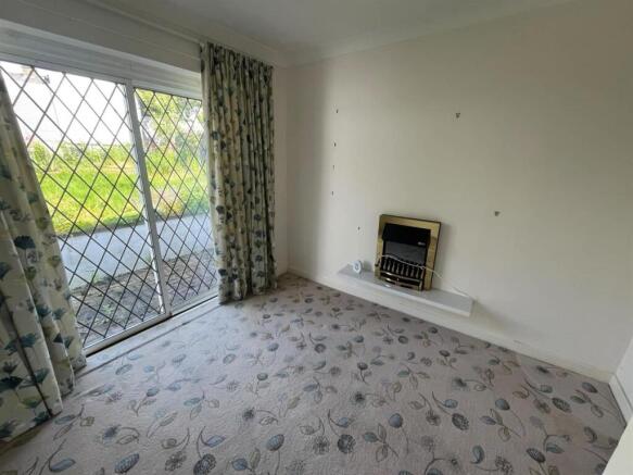 2 bed Semi-Detached Bungalow for sale Image 4