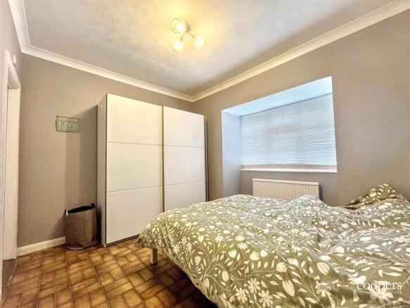 Bedroom 5 (2).jpg