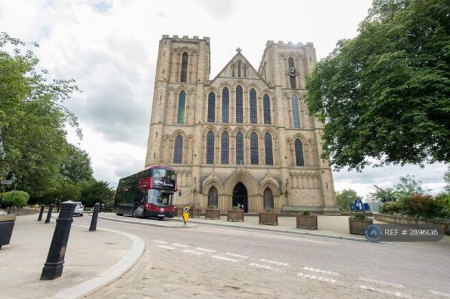 1 bed Flat to rent Image 5