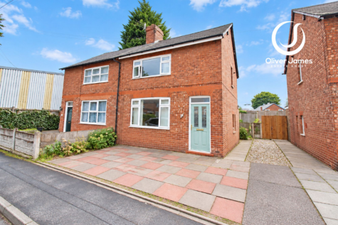 Oak Avenue, Cadishead, M44