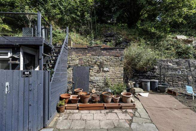 2 bed House for sale Image 4
