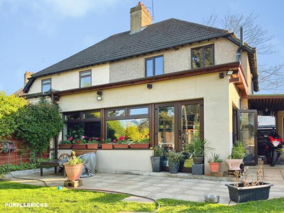 Baddow Close, Dagenham, RM10 photo 3