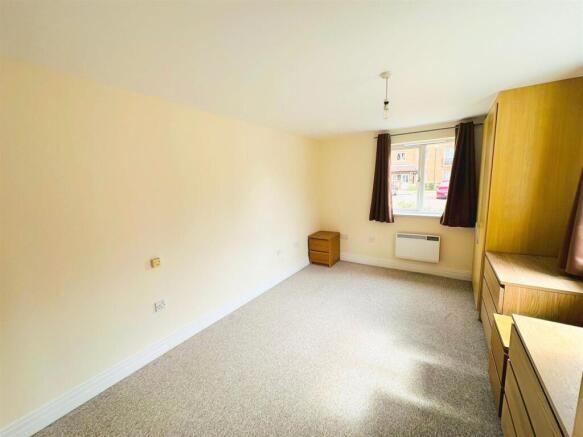Master bedroom.jpg