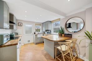 40, Meadow Road, Bromley BR2 0DX