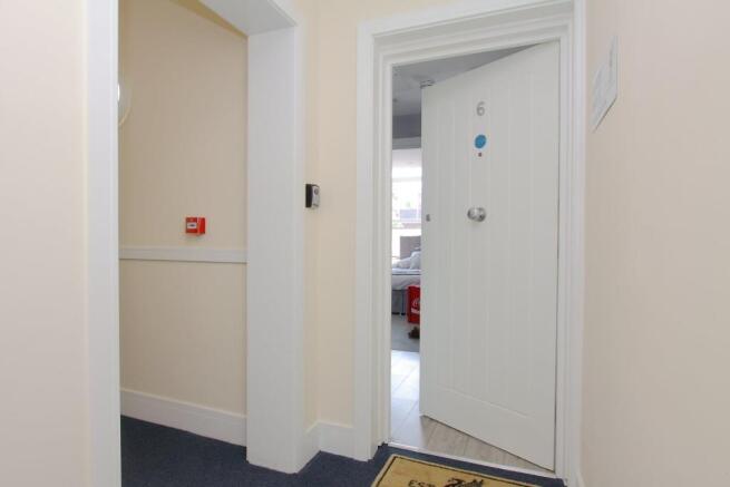 6 eastgate house ph3