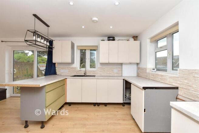 Kitchen/Dining Area
