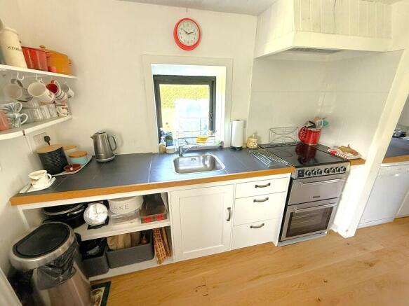 Photo 9