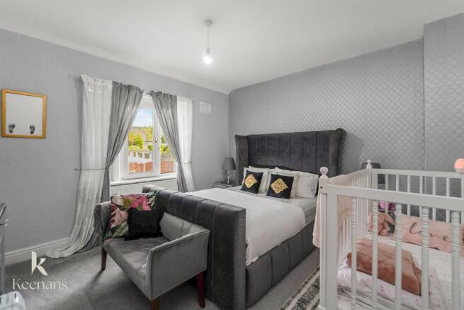 3 bed Semi-Detached for sale Image 6