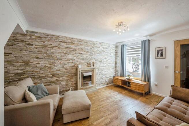 3 bed Detached for sale Image 6