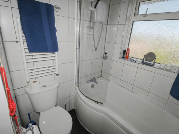 3 bed Semi-Detached for sale Image 8