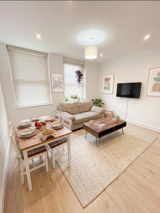 LIVING ROOM.jpg