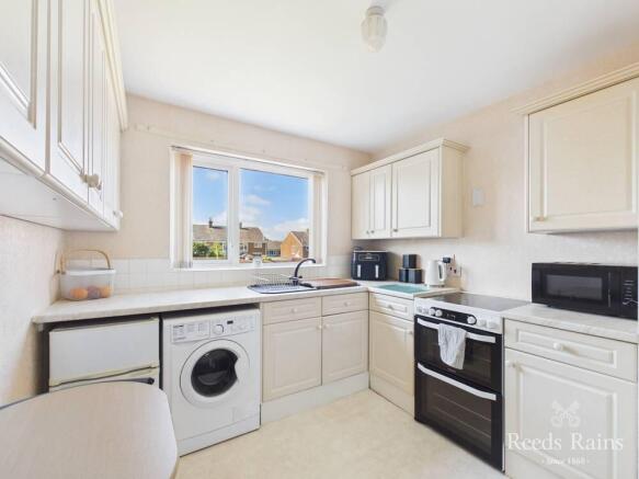 2 bed Bungalow for sale Image 4