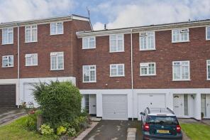 18, Hillcrest, Weybridge KT13 8EB